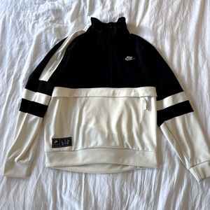 Nike Quarter Zip